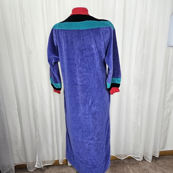 Vintage Pierre Cardin velour house dress zip front size small - Picture 7 of 9